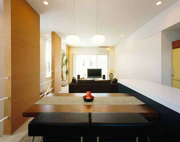 広々とした奥行きのリビング