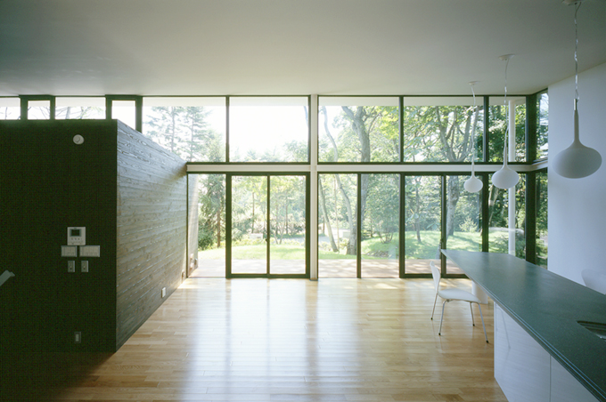 目の前に自然があふれるLDK