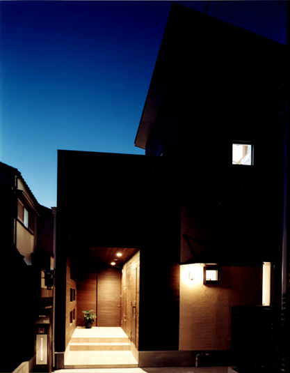 ライトアップされた外観夜景