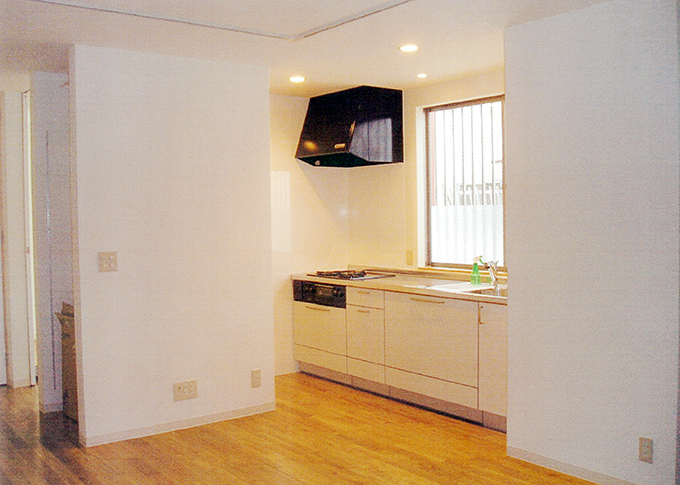 コンパクトに配置したキッチン