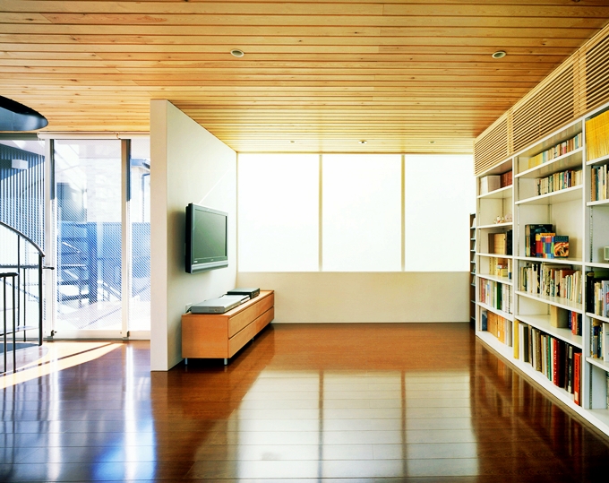 ダイニングから見たリビング