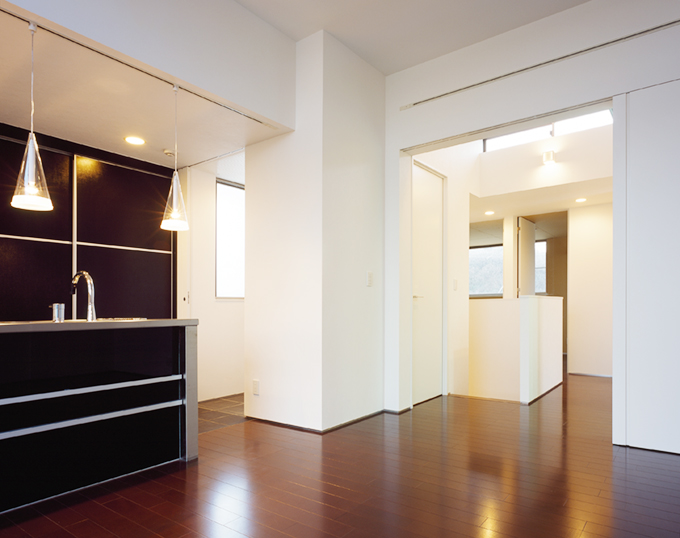 落ち着いた雰囲気のキッチン