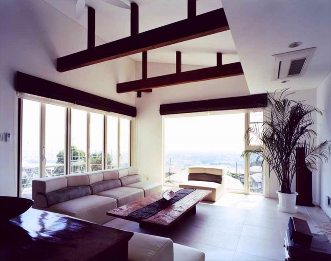 絶景を眺める大きい窓