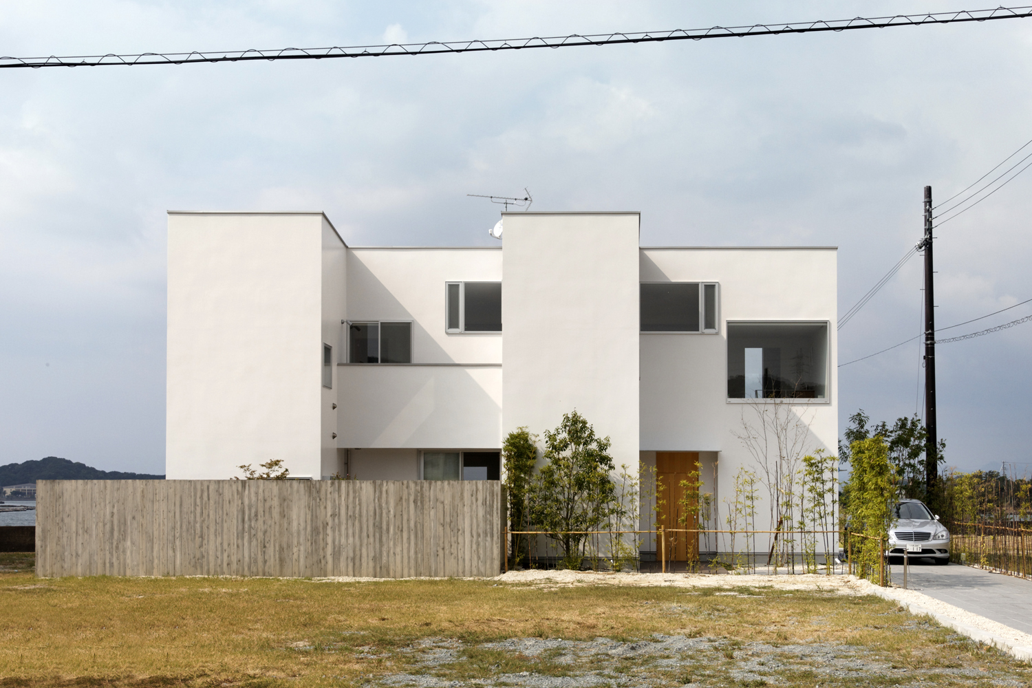 関西でも有数の観光地白浜のシーサイドに建つ家