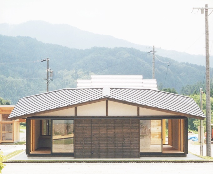 郷愁を誘う木造の平屋