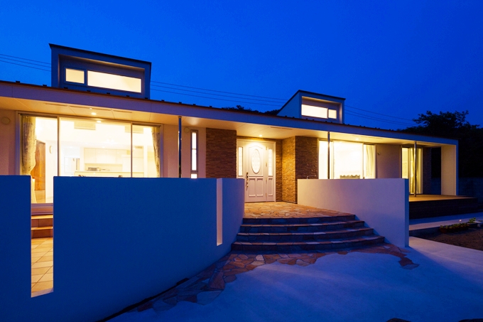 アプローチ夕景