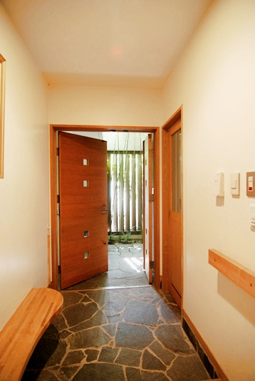 木製製作玄関扉