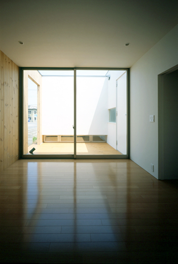 寝室に隣接するプライベートテラス