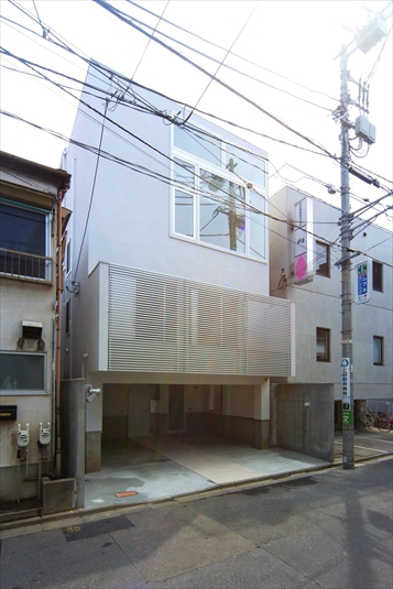 シンプルでスタイリッシュな外観