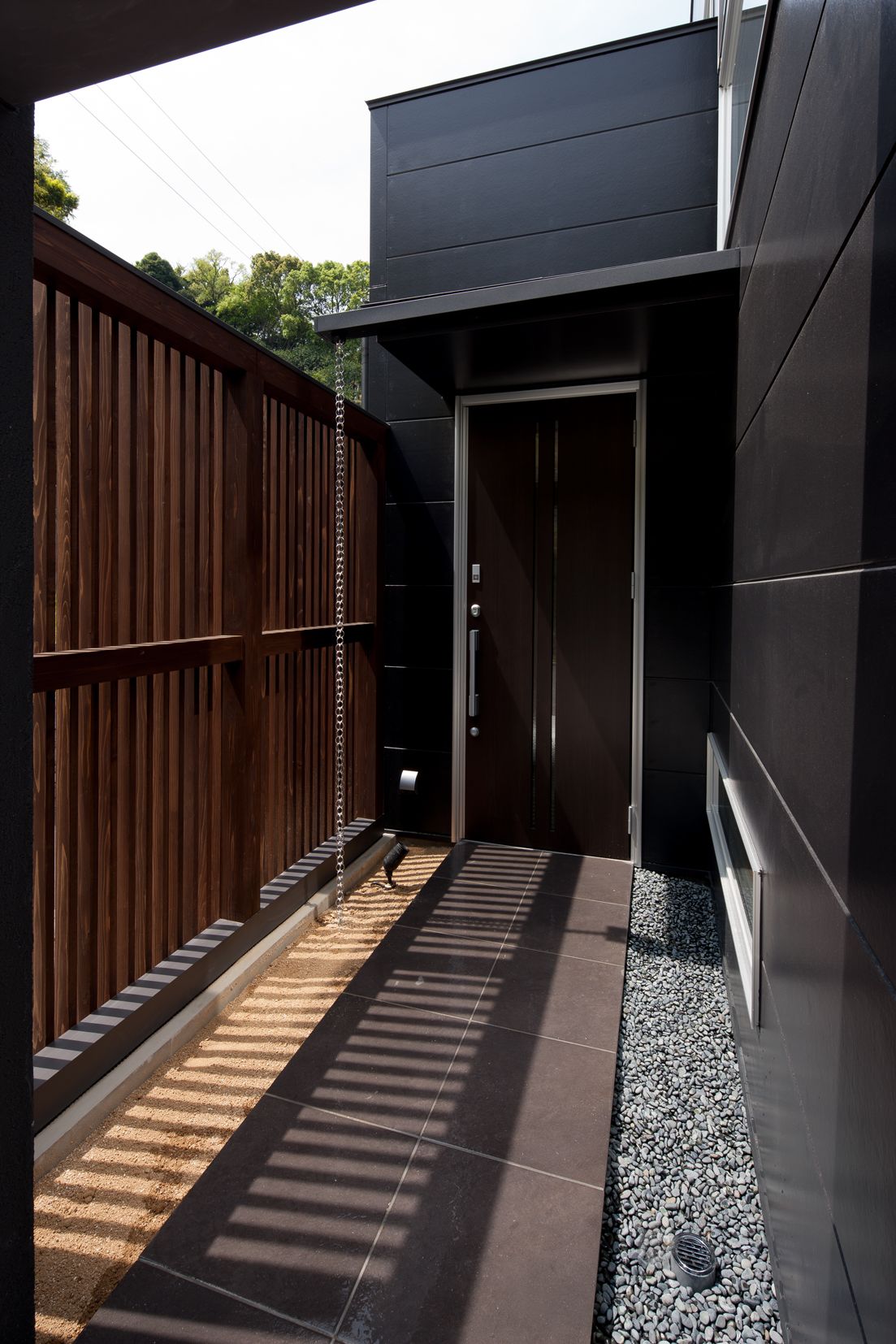 玄関への路地空間