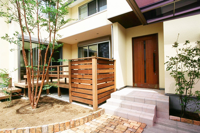 ナチュラルな雰囲気の玄関