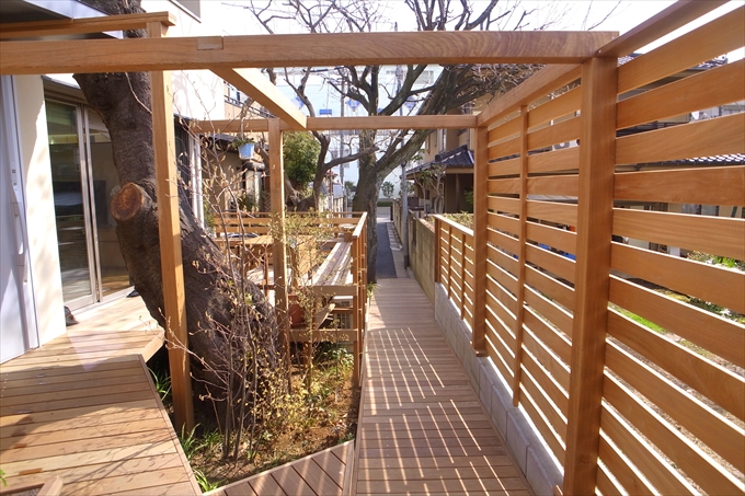 遊歩道のような空間