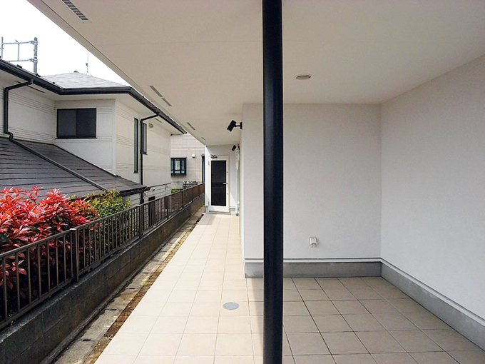1階サービスバルコニー Fevecasa フェブカーサ