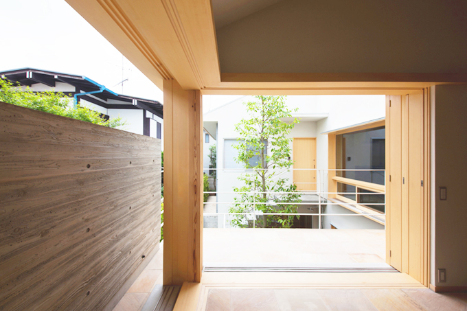 全開できる木製サッシ