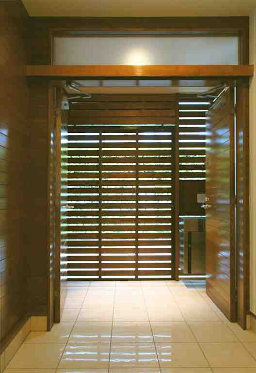 ２種類の玄関建具