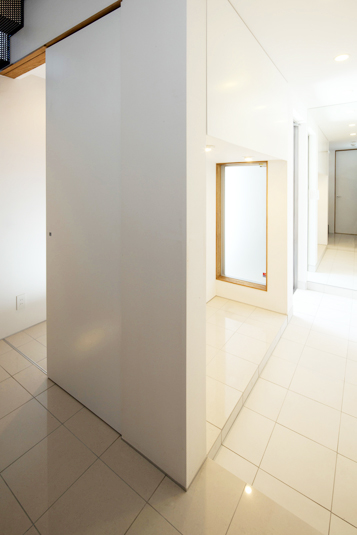 内観１／玄関