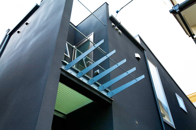 外観２／置換可能な鉄のつめ