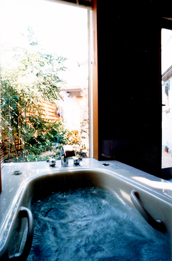 バスコートがある浴室