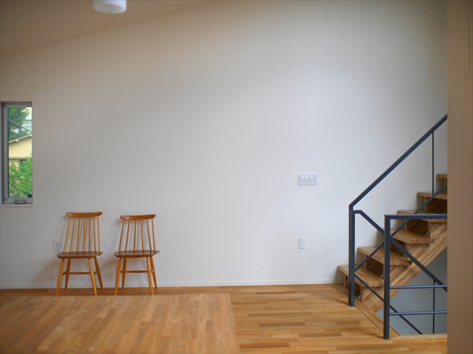 見る角度によって景色が変わるファブリックボードのような窓