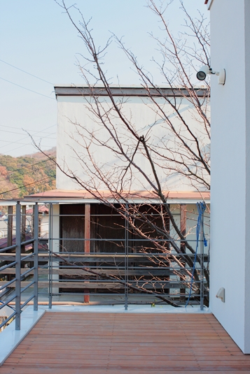 ウッドデッキより四季の風景を楽しむ