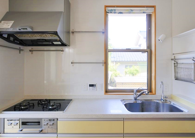 コンパクトながらも使い勝手の良いキッチン