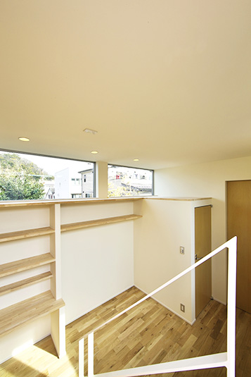 ハイサイドライトから光を取り込む