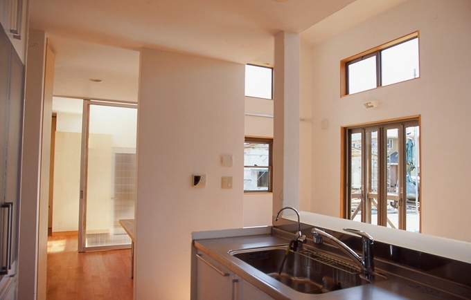 オープンキッチンと空間の連担