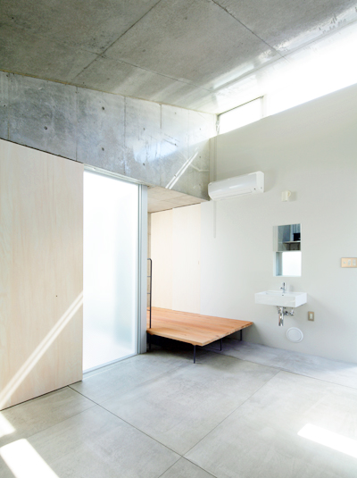 採光を考えた天井窓