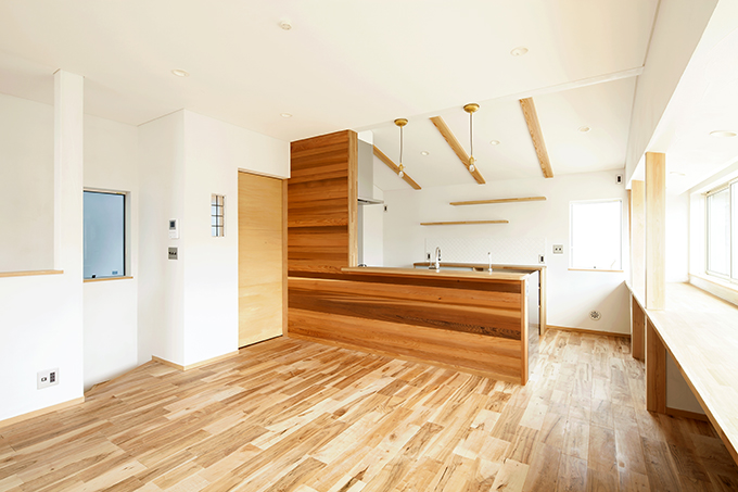 木目の優しいナチュラルキッチン