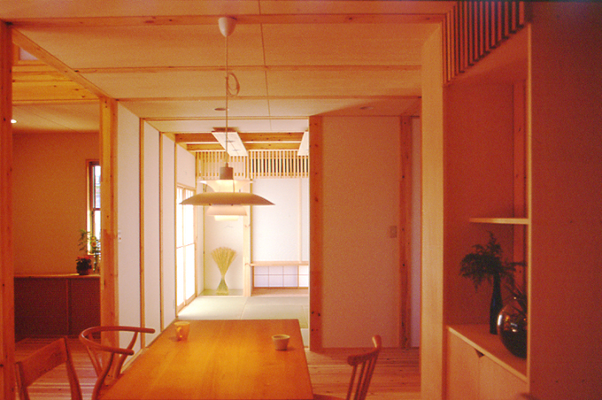 ダイニングに接して和室を設けています。