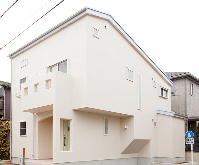 ホワイトでまとめられた外観