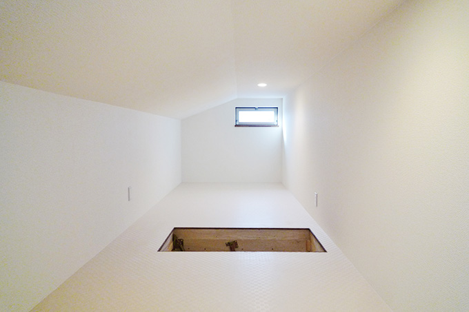 ７帖の小屋裏収納