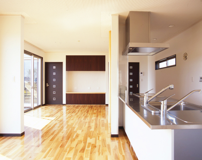 オープンキッチンのリビング