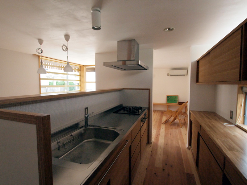 ほどよく隠れたキッチン