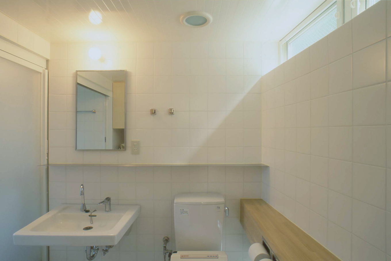 プライバシーと採光を考えた窓