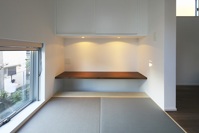 ダウンライトが照らす和室飾り棚-fevecasa(フェブカーサ)