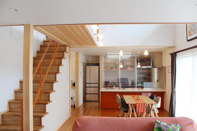 オープンキッチンのあるＬＤＫ空間