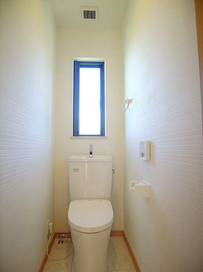 シンプルで無駄のないトイレ