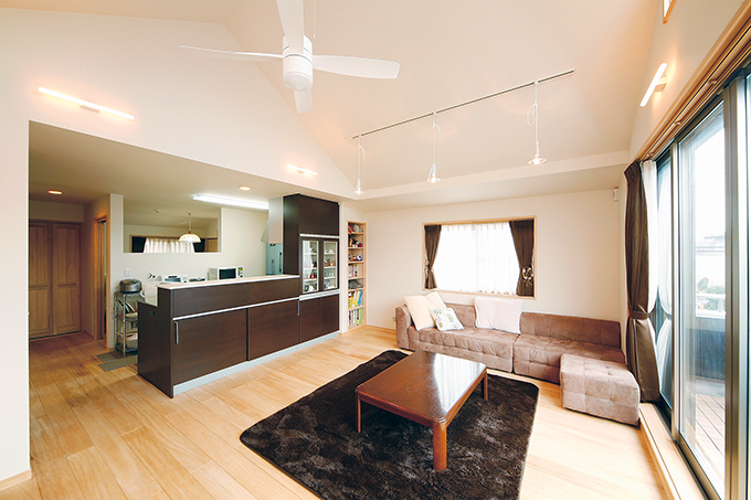 高級感と開放感の溢れるLDK