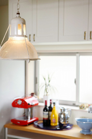 キッチンのしつらえにこだわることで、オシャレな空間に設えました