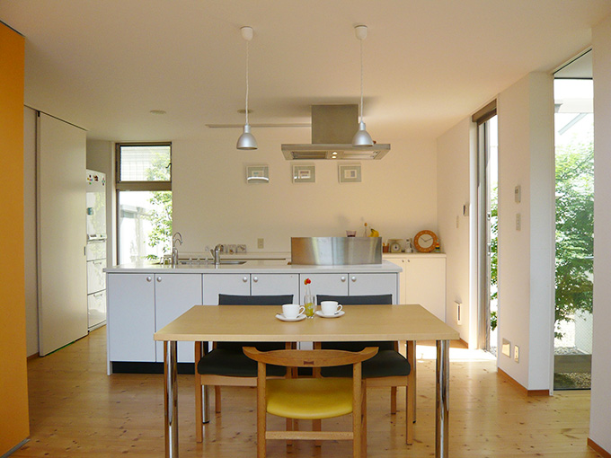 アイランドタイプのキッチン