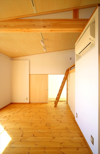 ロフト付きの子供部屋