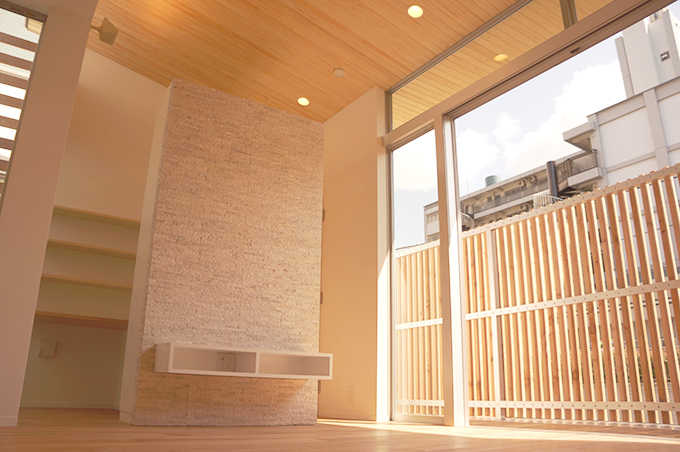 壁面に設置した収納棚