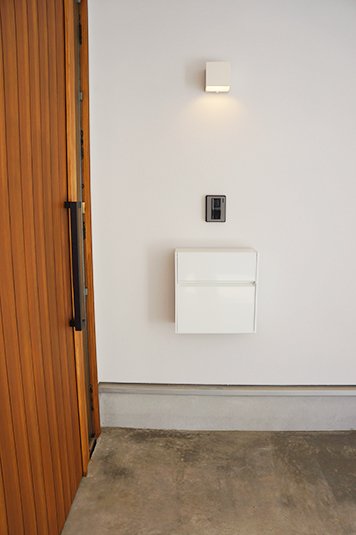 引き戸の玄関ドア