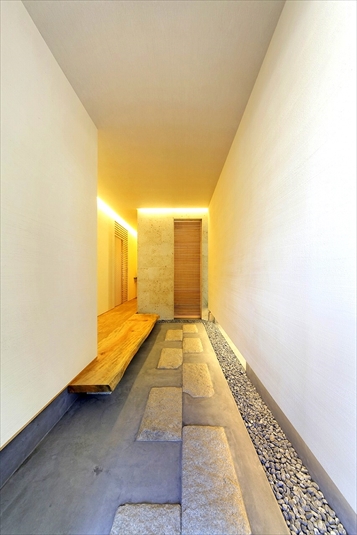 料亭の趣ある玄関