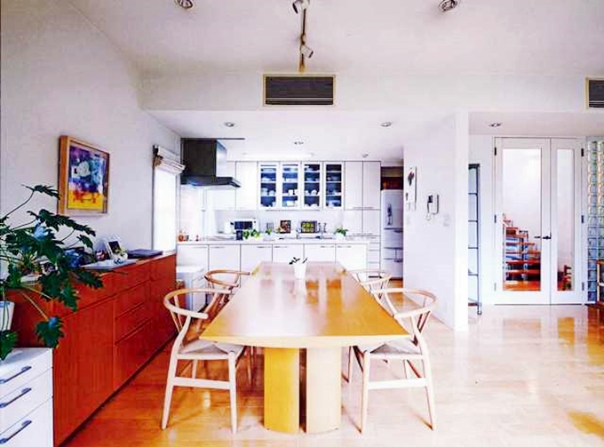 エレガントなダイニングキッチン