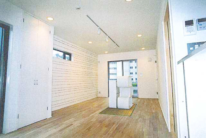 スタジオのようなリビング