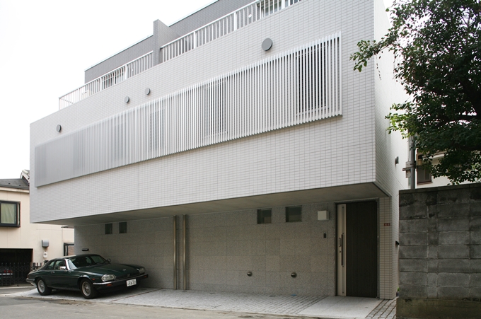 外観02　駐車スペースを確保