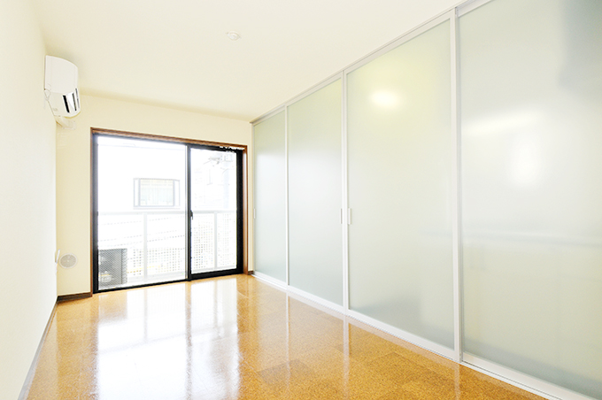 半透明の引き戸