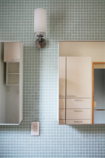 気分が華やぐパステルブルーのタイル